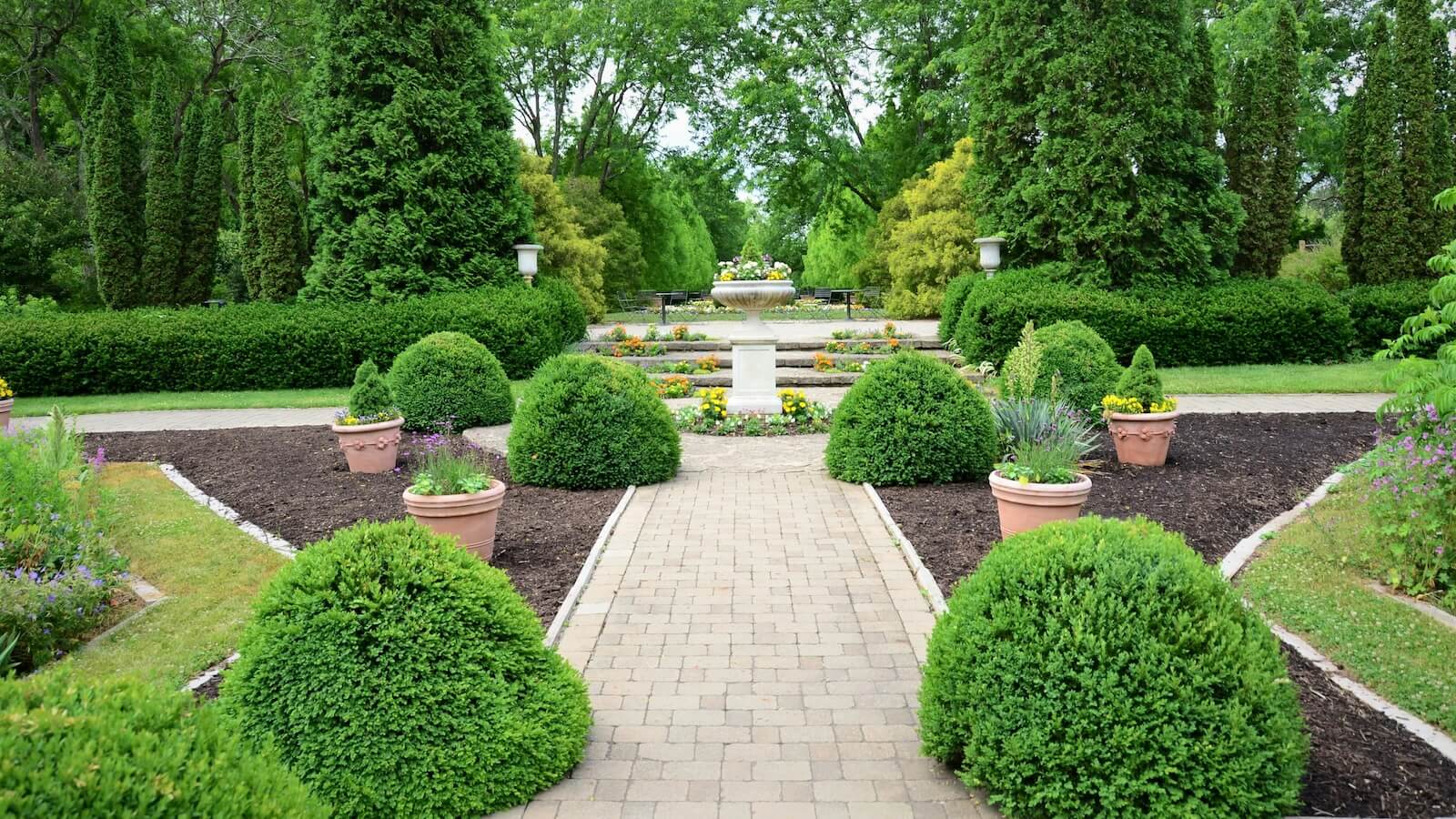 How Shabebe Mulch Glue & Rock Glue Work